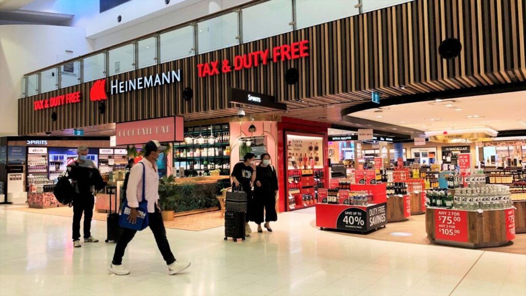 Heinemann Group Duty-Free Outlets at Sydney Airport. Same pattern with follow in upcoming Noida airport.
